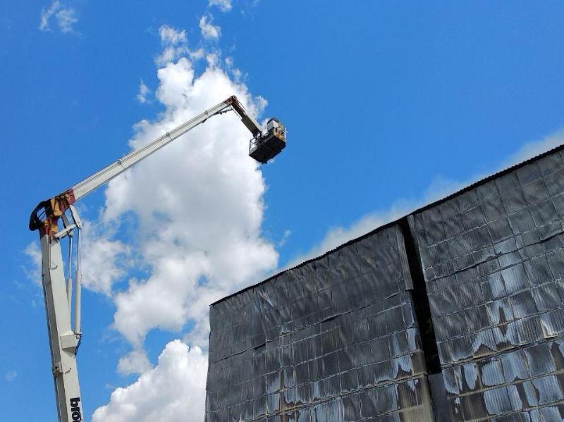 В Киеве горел комбинат "Прогресс"